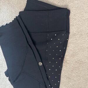 Like New - Lululemon Tight Stuff Reflective Leggings Scalloped Edges - size 6